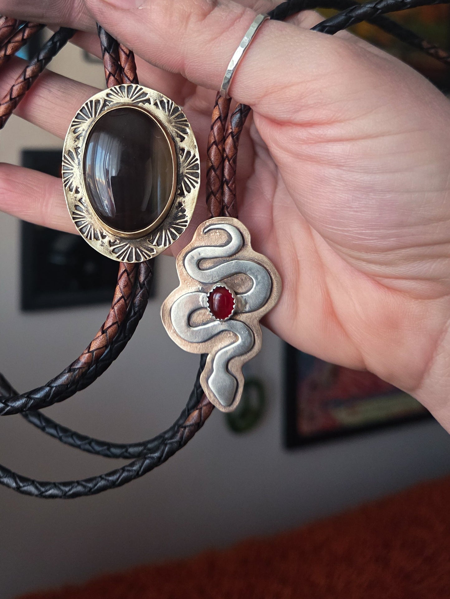 Garnet Snek Bolo tie