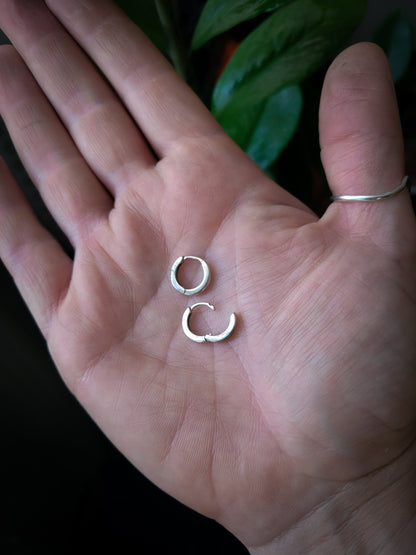 Mini Huggie Hoops